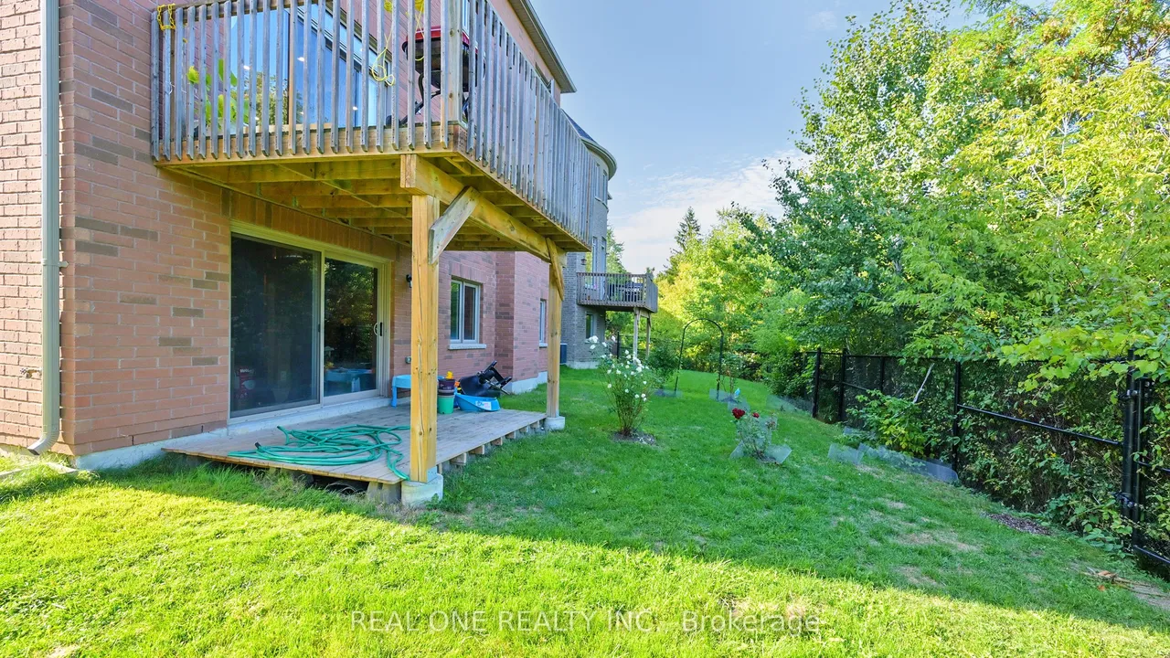 1815 Fairport Road, Unit 6 — photo 32
