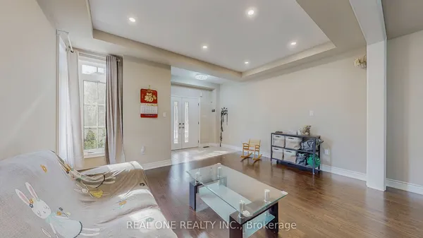 1815 Fairport Road, Unit 6 — photo 2