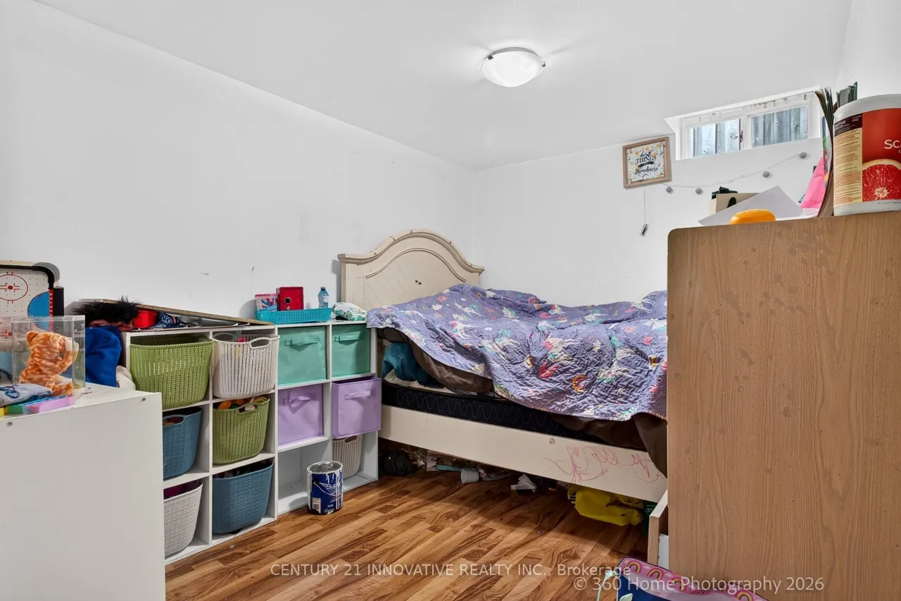 888 Southgate Drive — photo 2