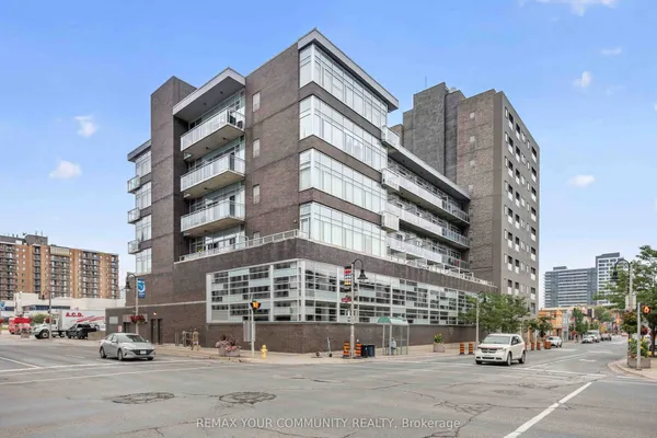44 Bond Street W — photo 2