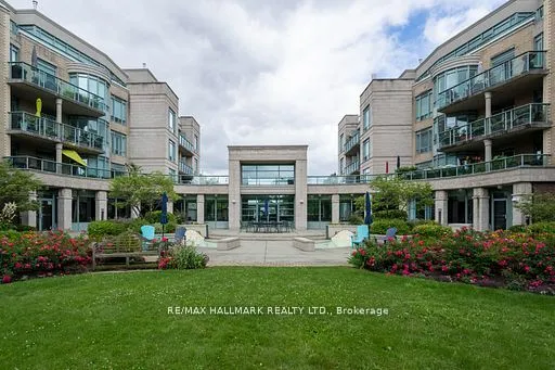 35 Boardwalk Drive — photo 2