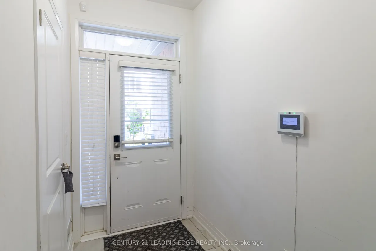 6 Nautical Way — photo 2