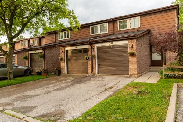 350 Camelot Court, Unit 30 — photo 2