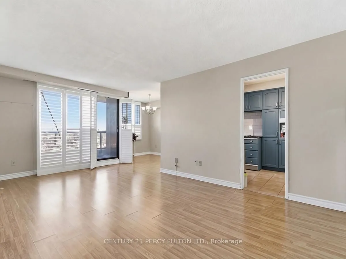 92 Church Street S, Unit 705 — photo 3