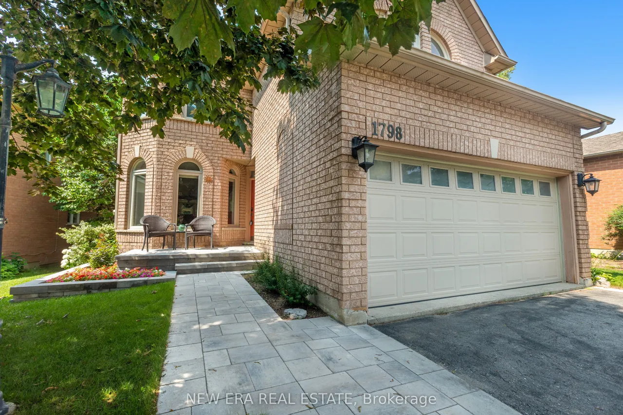 1798 Autumn Crescent — photo 3