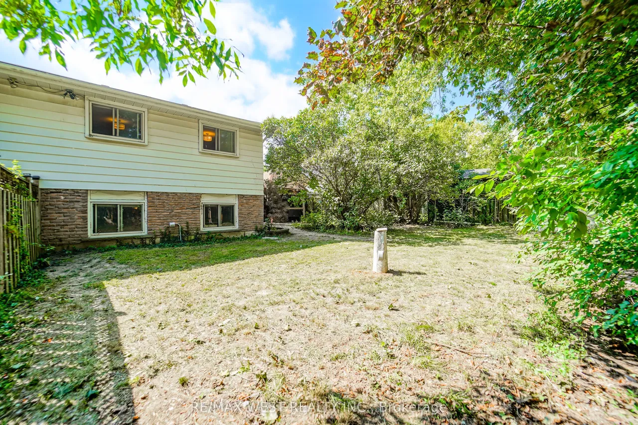 1105 Valley Court — photo 11