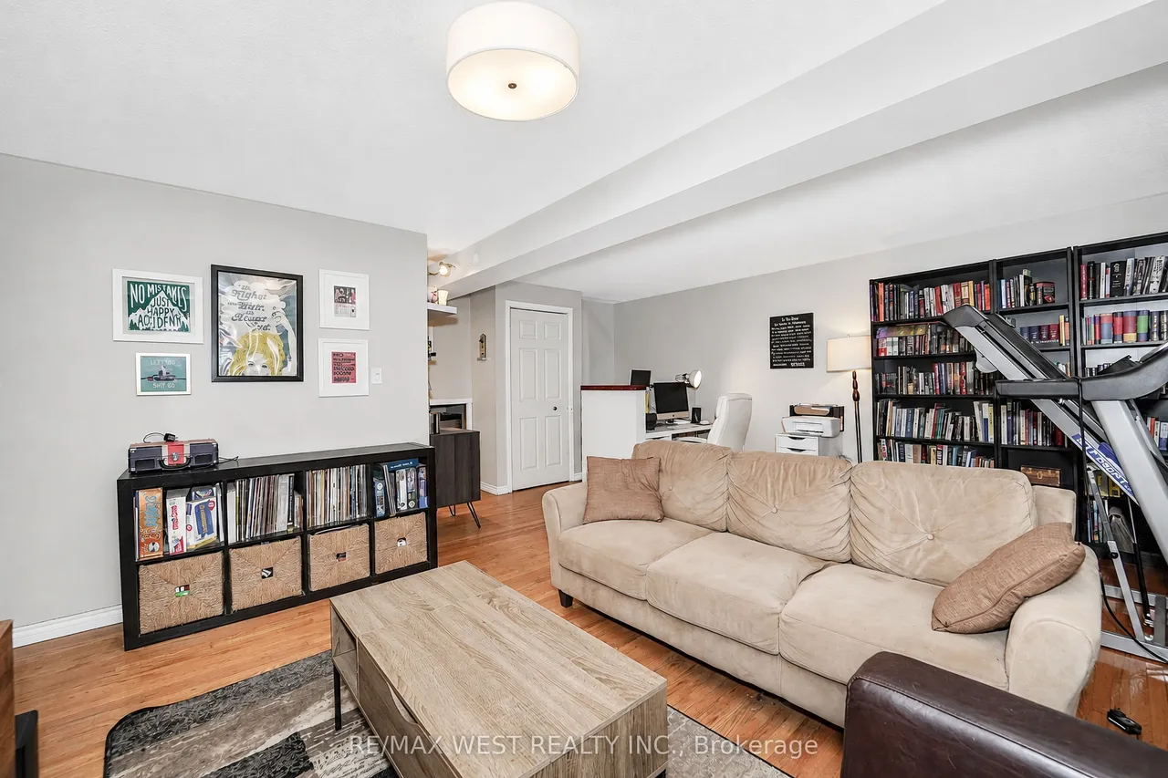 1105 Valley Court — photo 10