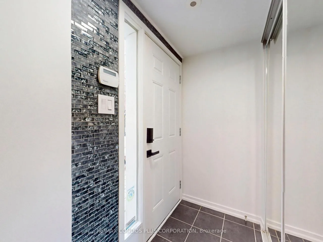 29 Florence Wyle Lane — photo 43
