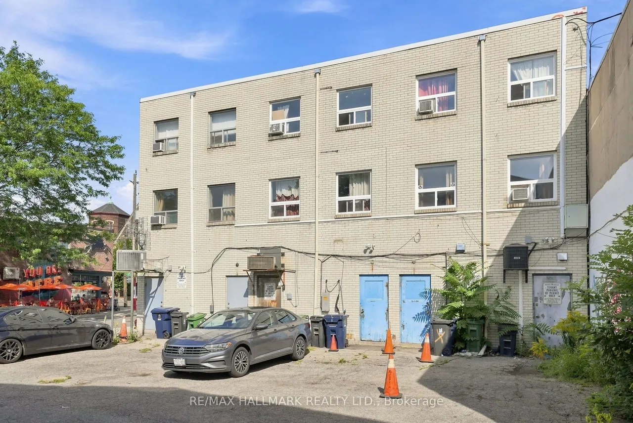 1485 Gerrard Street E — photo 33