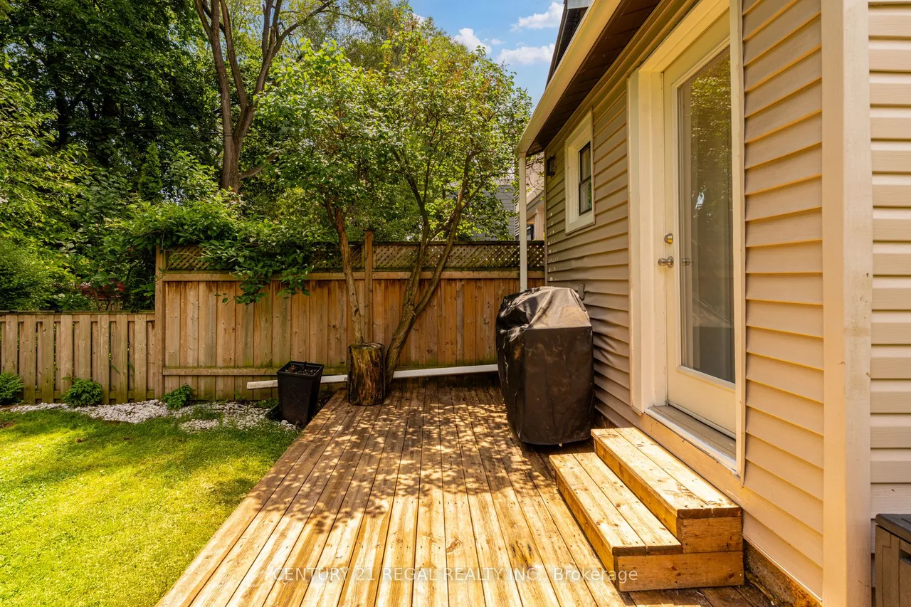 213 Boulton Avenue — photo 49