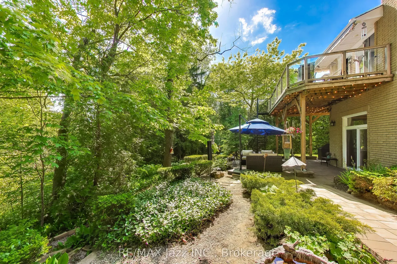 45 Windsor Valley Place — photo 49
