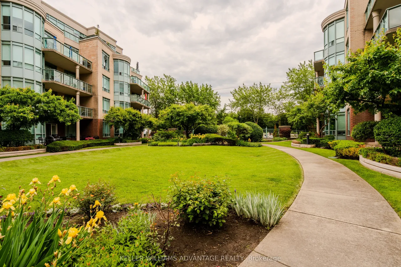 9 Boardwalk Drive — photo 13