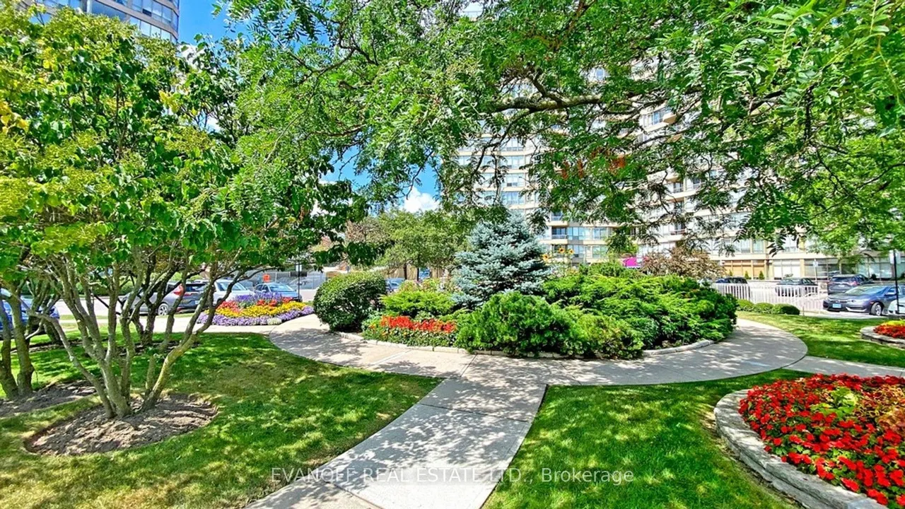 10 Guildwood Parkway — photo 49