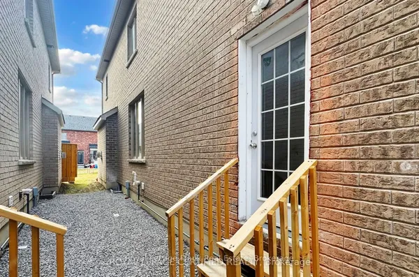 21 Ouellette Drive, Unit Basement — photo 2