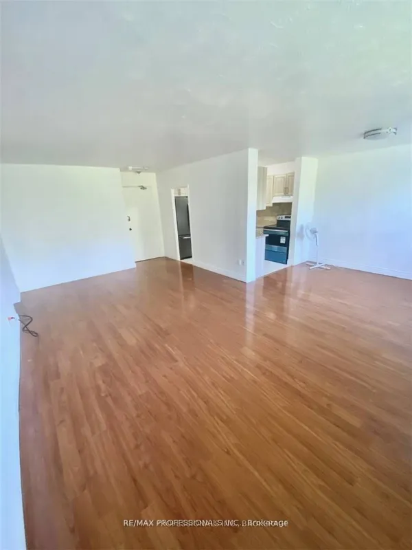 2245 Eglinton Avenue E, Unit 310