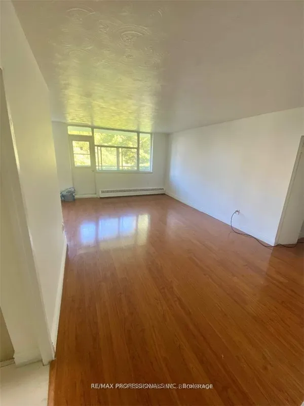 2245 Eglinton Avenue E, Unit 310 — photo 2
