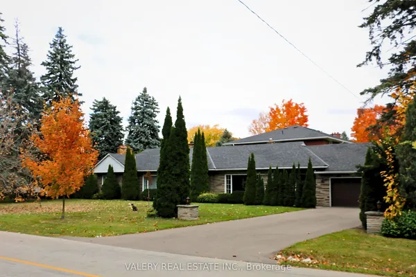 87 Cedar Brae Boulevard SE