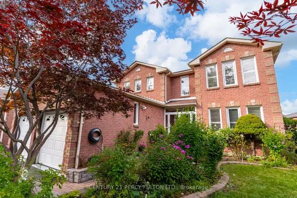 27 Dagwell Crescent — photo 2