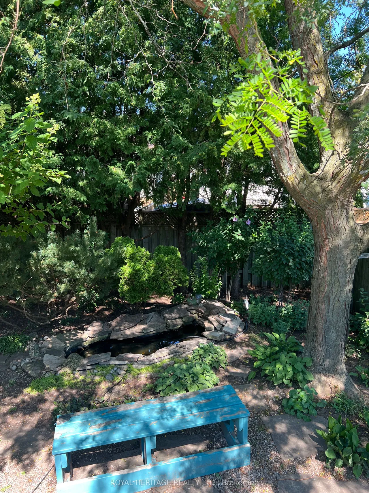 31 Thames Drive N — photo 43