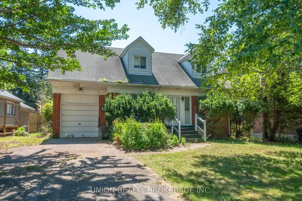 37 Shirley Crescent — photo 2
