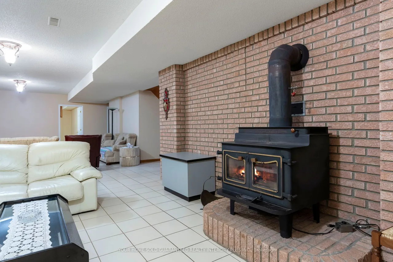 592 Fralicks Beach Road — photo 37