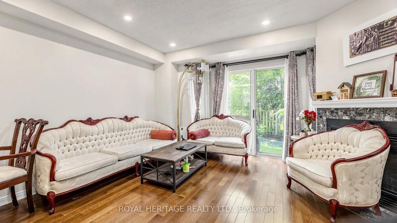 2472 Eglinton Avenue E — photo 3