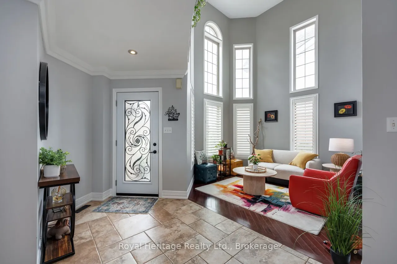 455 Ormond Drive — photo 3