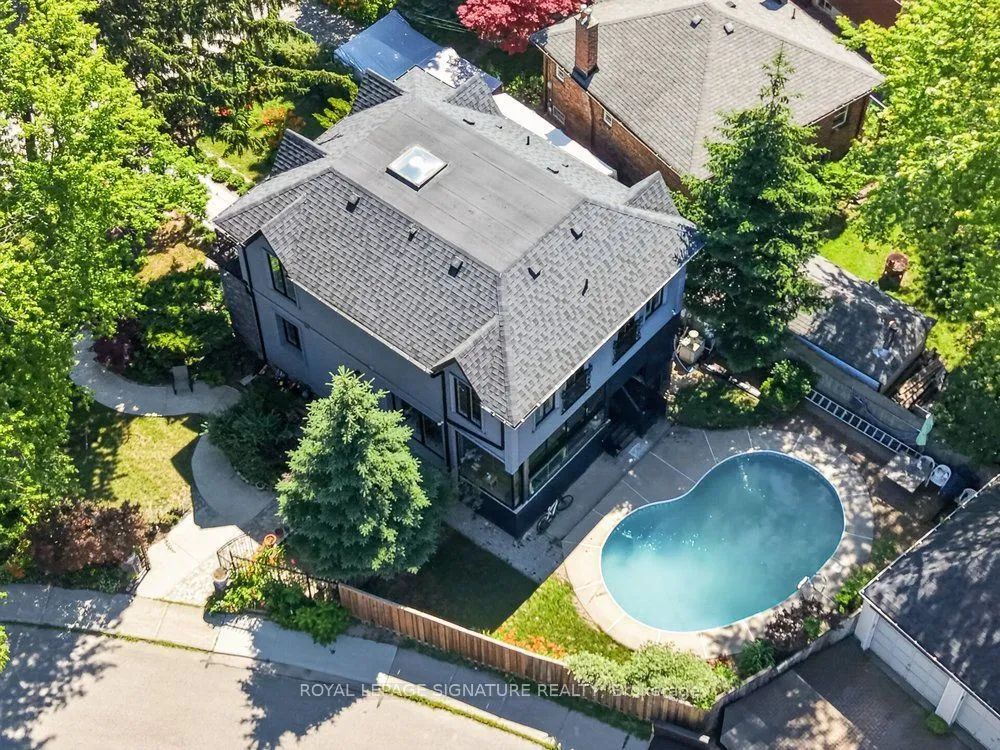 32 Cliffcrest Drive — photo 2