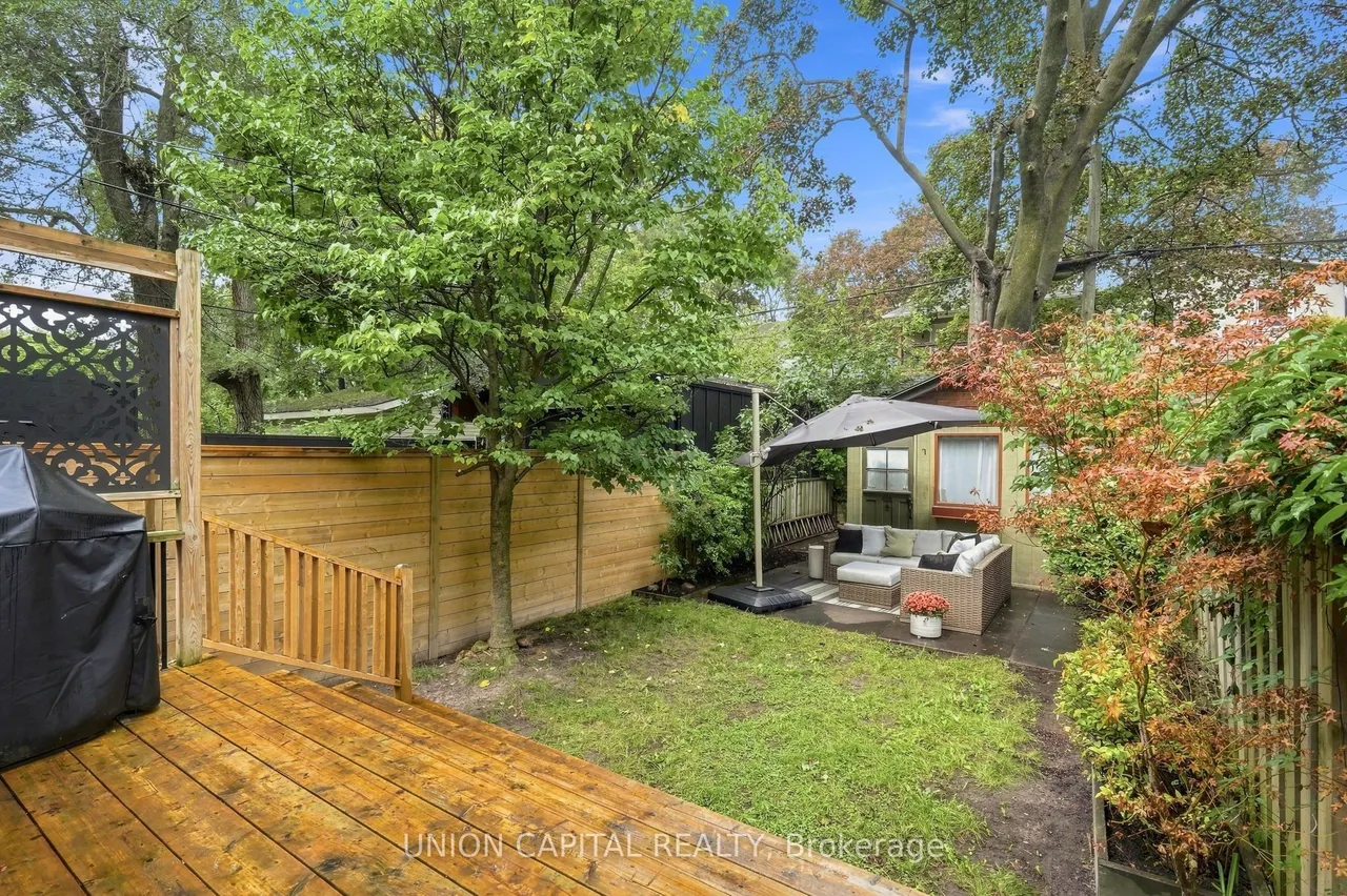 72 Robbins Avenue — photo 23