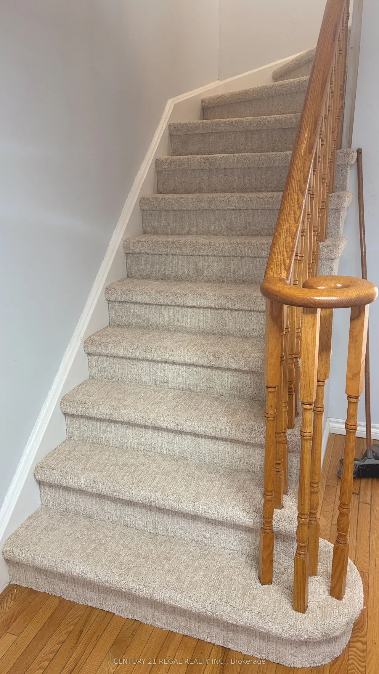 67 Fulton Crescent — photo 36