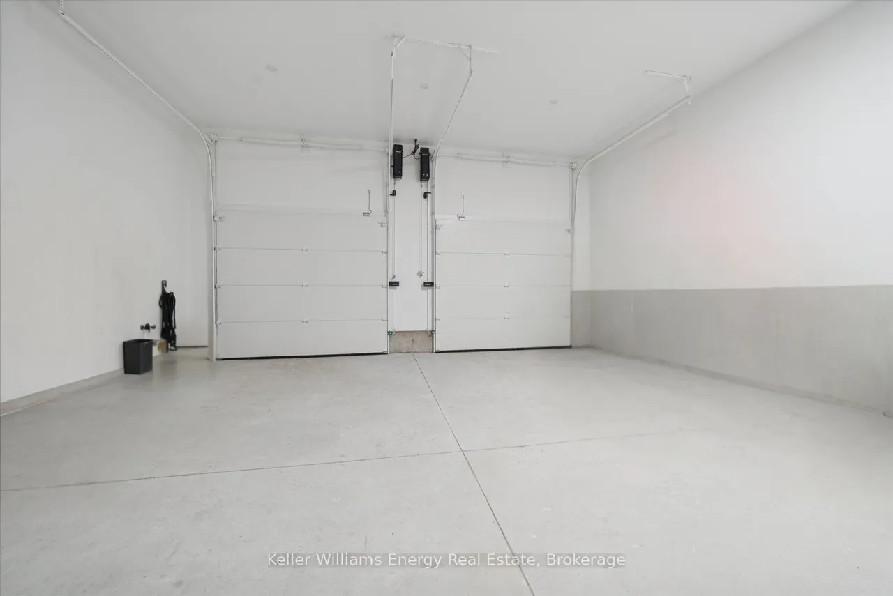 16 Metcalf Street — photo 12