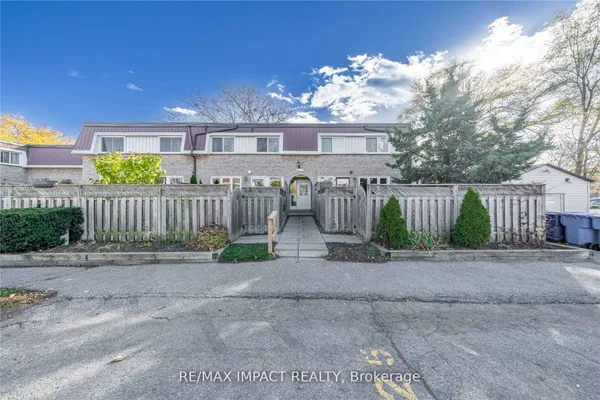 33 Taunton Road