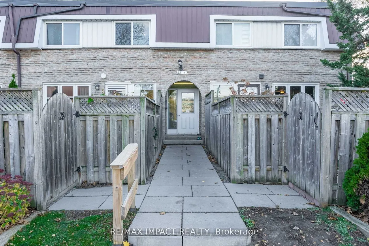 33 Taunton Road — photo 2