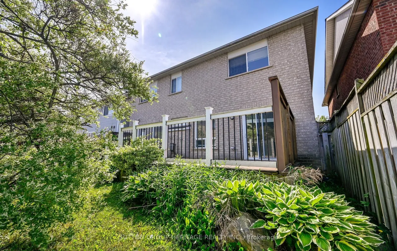 10 Greenhalf Drive — photo 25