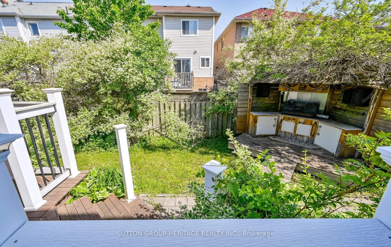 10 Greenhalf Drive — photo 26