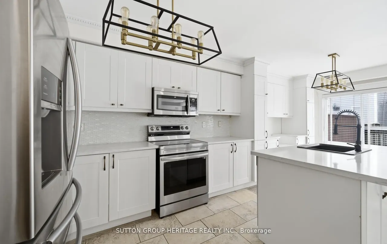 10 Greenhalf Drive — photo 3