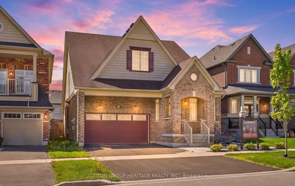19 Northglen Boulevard