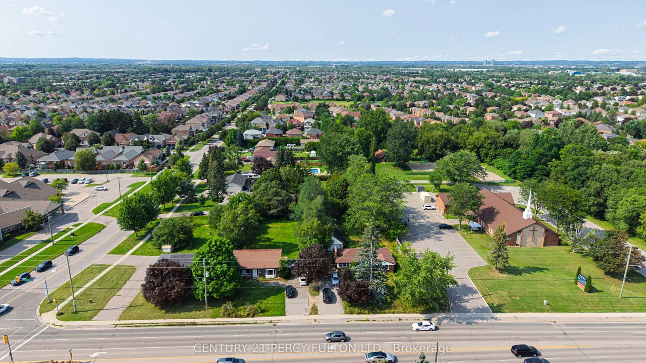 1906 Rossland Road E