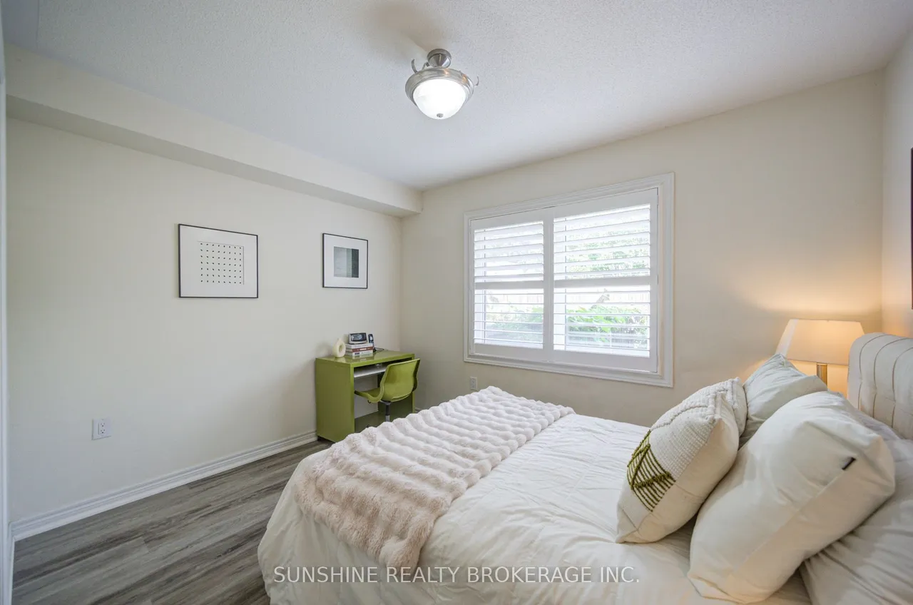 40 PRINGDALE GARDENS Circle — photo 3