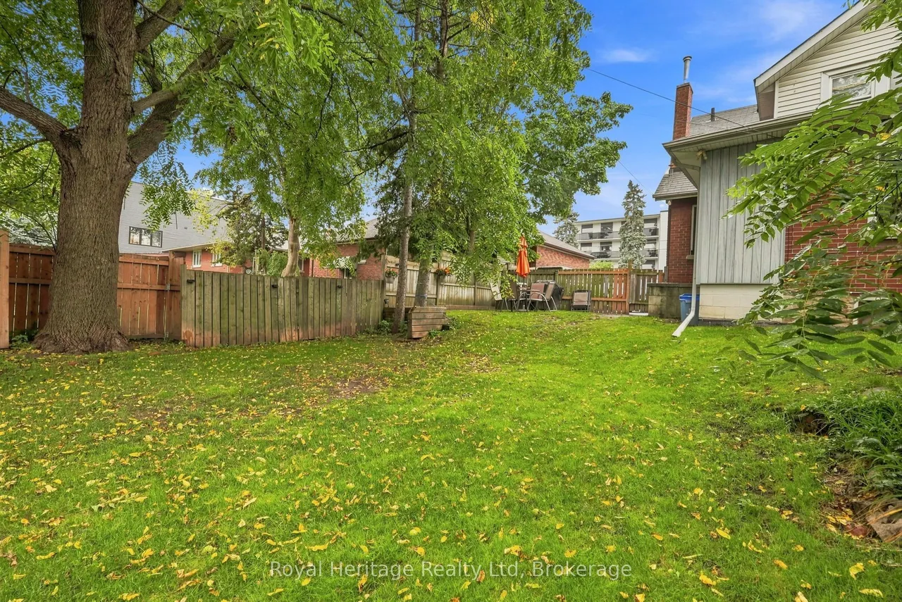 117 Park Road N — photo 35
