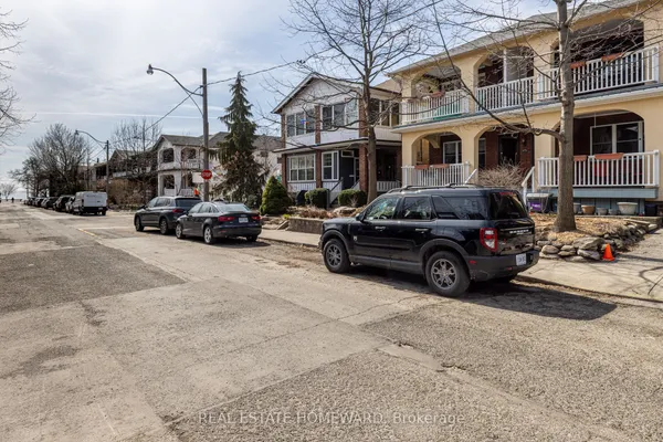 52 Wineva Avenue — photo 2