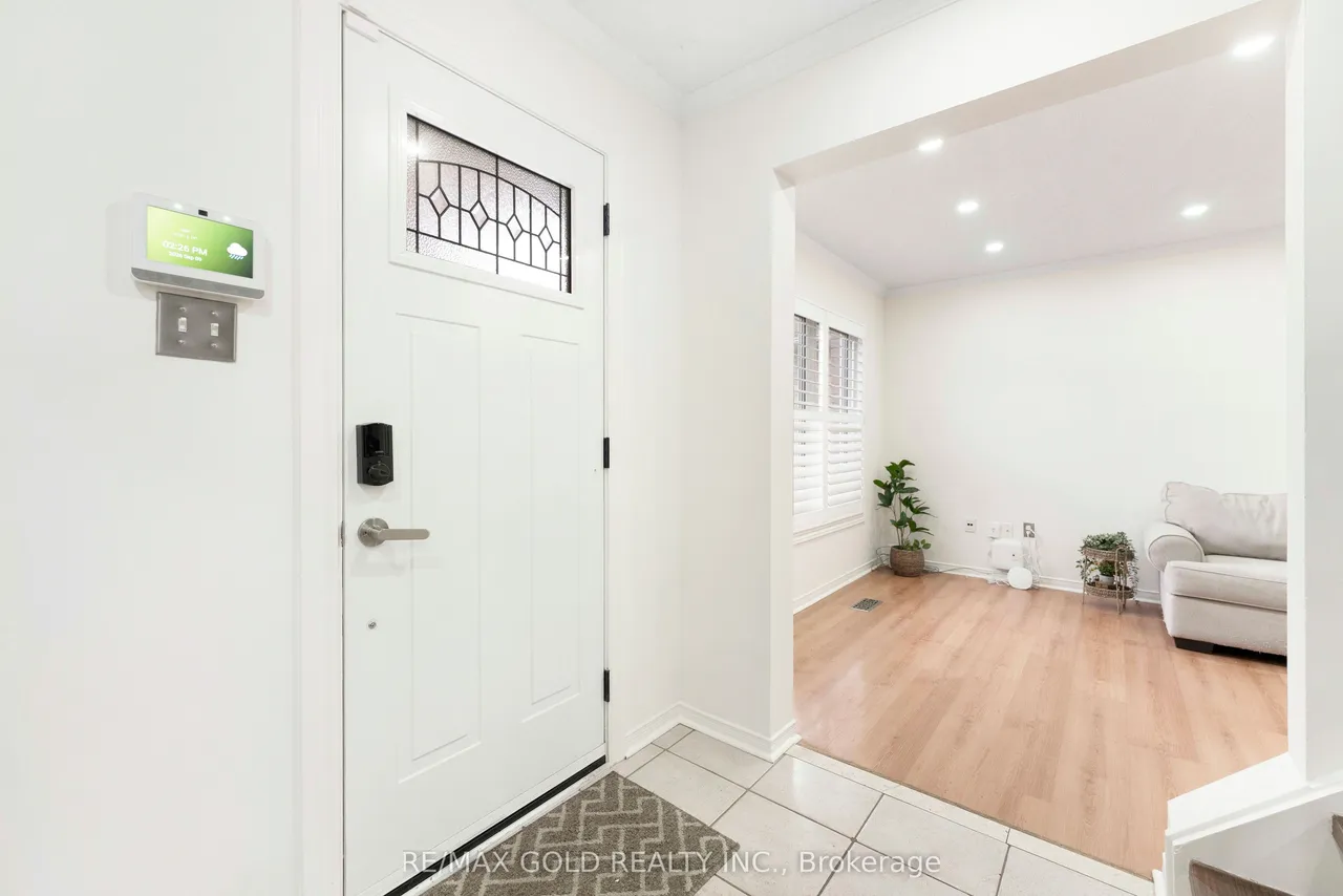 299 Delaney Drive — photo 3