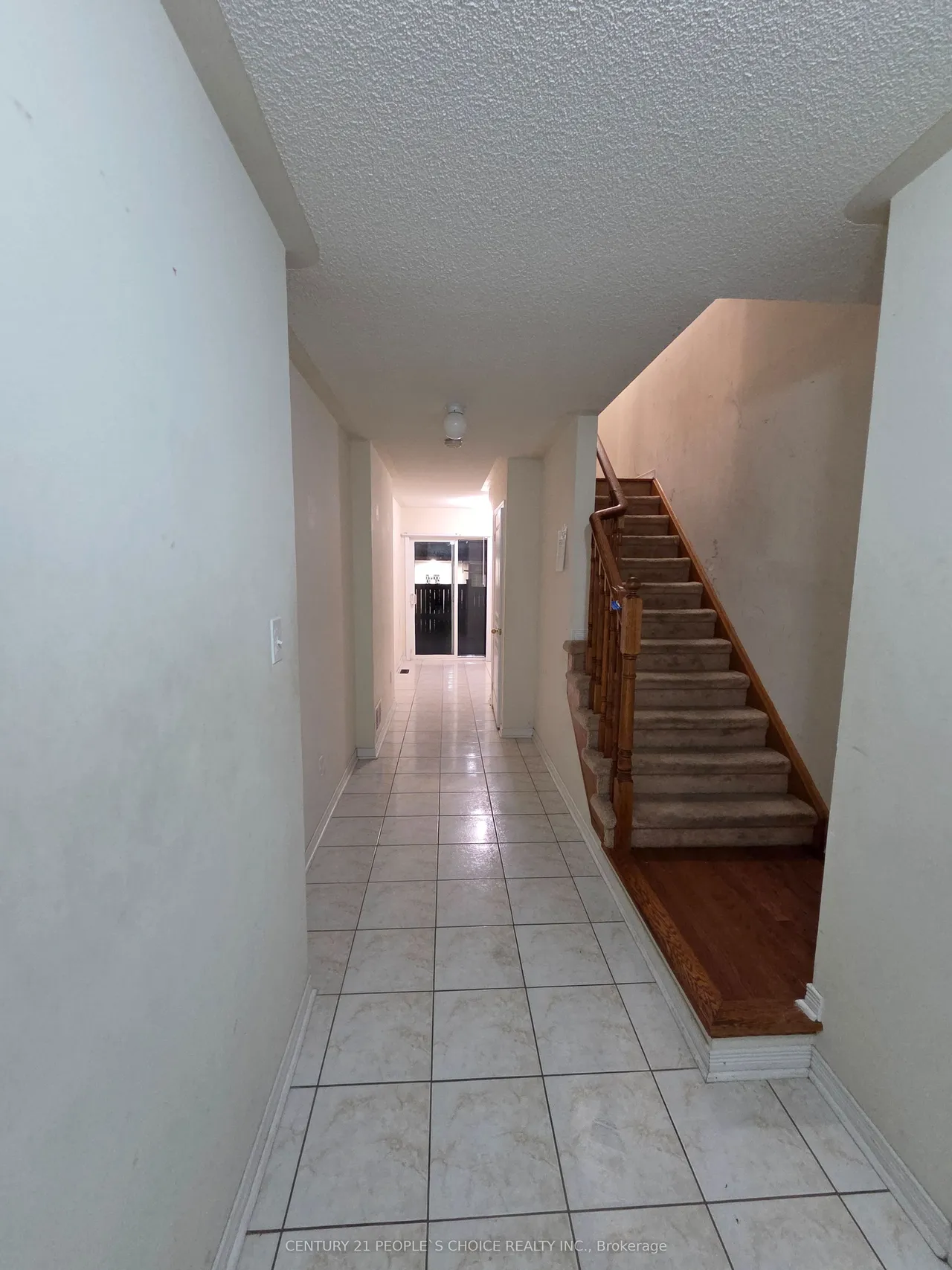 5 Curran Hall Crescent — photo 3