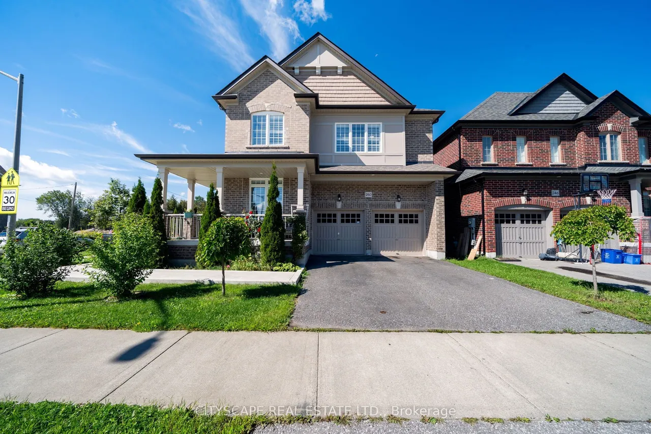 250 Crombie Street