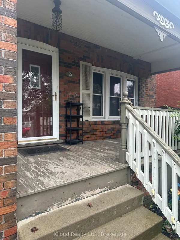 27 BUCKINGHAM Avenue — photo 2