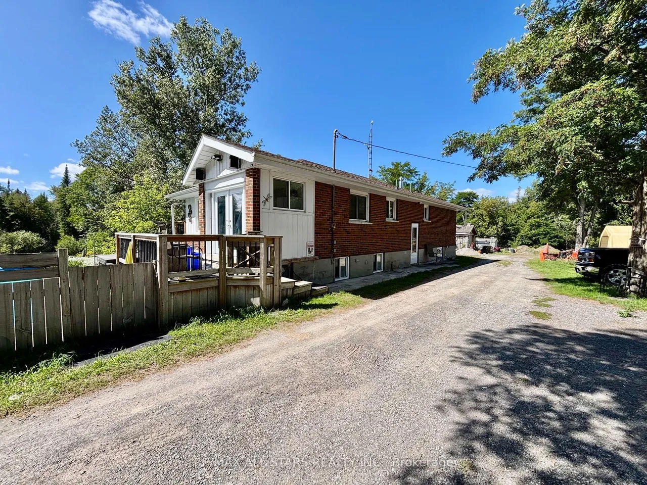 4331 Malcolm Road — photo 2