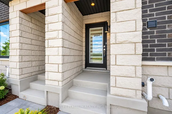 2594 Castlegate Crossing — photo 2