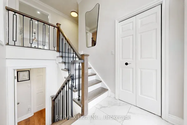 119 Elizabeth Street — photo 2