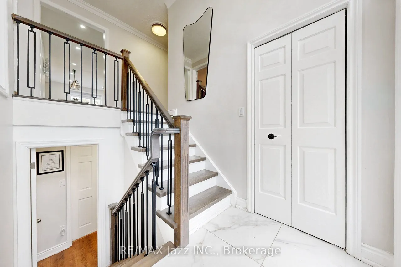 119 Elizabeth Street — photo 2