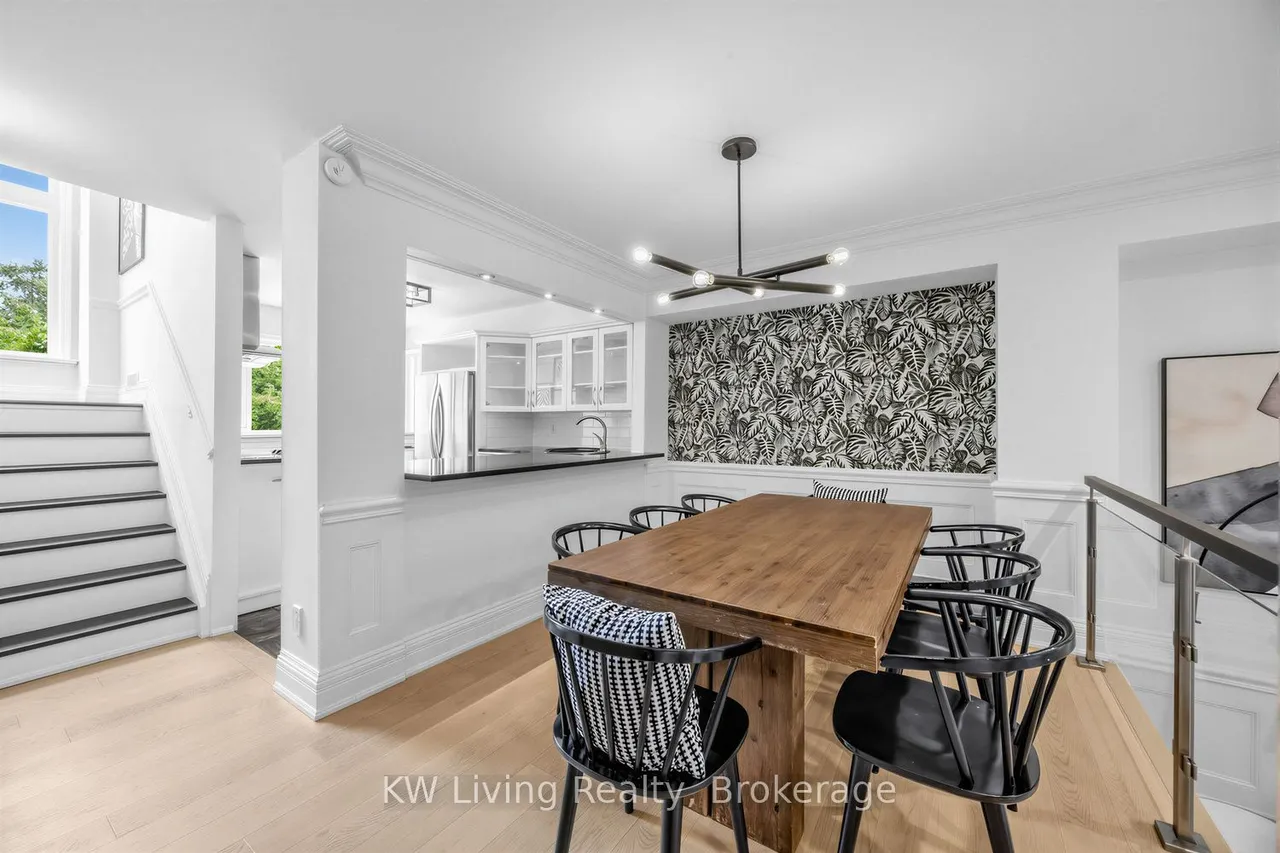155 Woodbine Avenue — photo 3